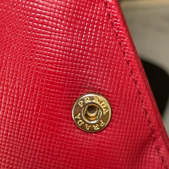 Prada Red Bow Wallet Saffiano Leather - Picture 17 of 17